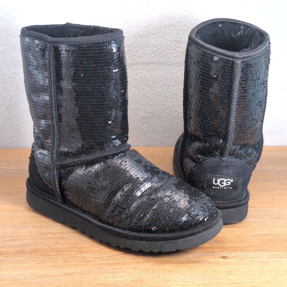 UGG Classic Short Women's 7 EU 38 Boots Black Sequin Sparkle Sheepskin Lined
